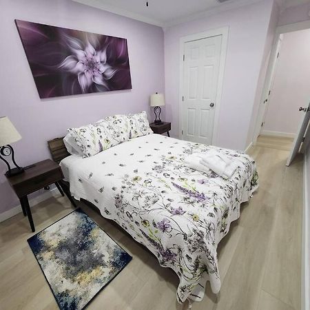 Modern Island Serenity!-Pet-Friendly Villa ヒルトンヘッドアイランド エクステリア 写真
