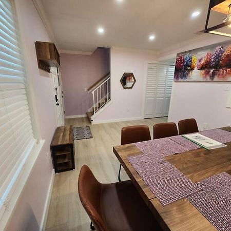 Modern Island Serenity!-Pet-Friendly Villa ヒルトンヘッドアイランド エクステリア 写真