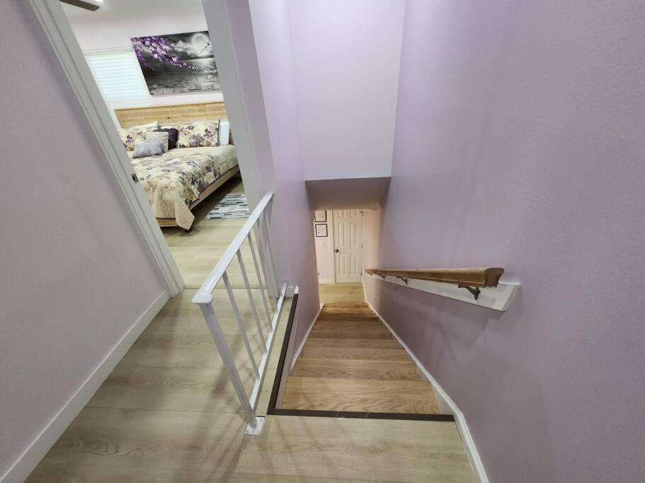 Modern Island Serenity!-Pet-Friendly Villa ヒルトンヘッドアイランド エクステリア 写真